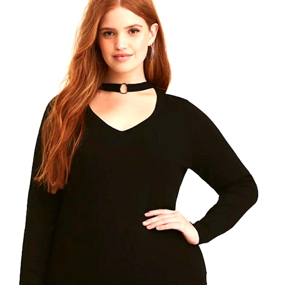 Torrid O Ring Choker V Neck Sweater Sz 1